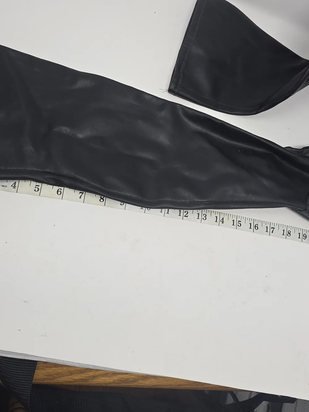 Sam Edelman Black Leather Knee High Boots Women’s Size 6 / EU 36 Heeled Zip Boot